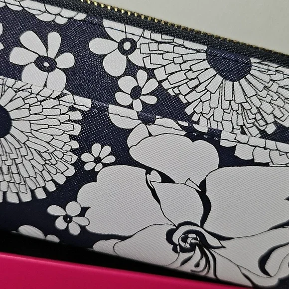 Trina Turk Blue and White Floral Full Zip Around Wallet - Picture 3 of 10